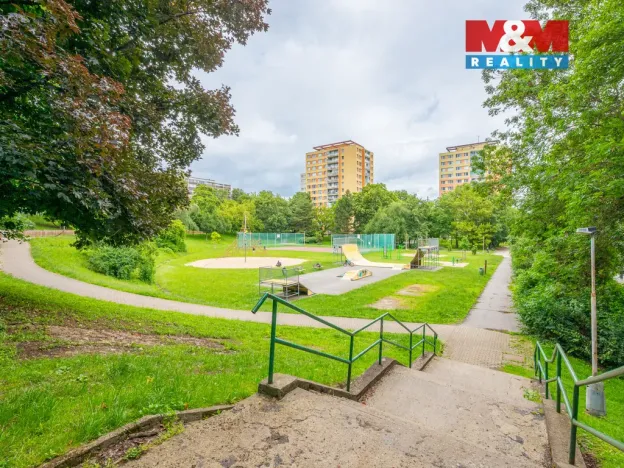 Prodej bytu 3+1, Praha - Kobylisy, Košťálkova, 66 m2