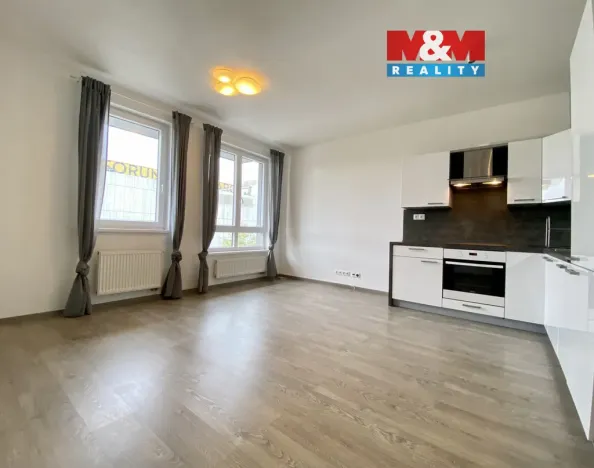 Pronájem bytu 2+kk, Ostrava - Moravská Ostrava, Jantarová, 58 m2