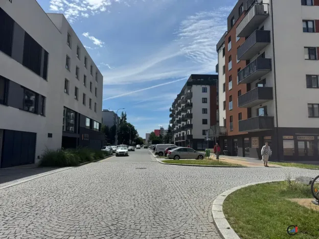 Pronájem garáže, Pardubice, Rokycanova, 13 m2