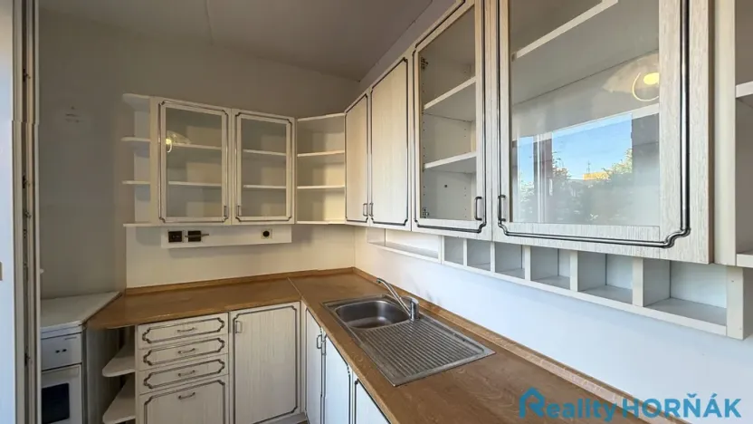 Prodej bytu 3+1, Týn nad Vltavou, Komenského, 64 m2