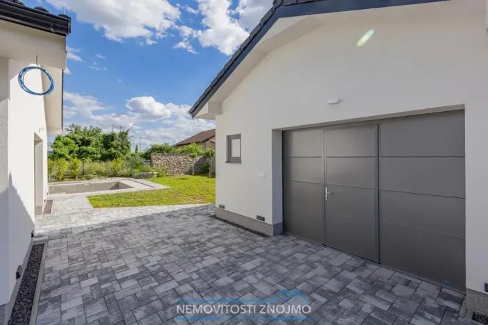 Prodej rodinného domu, Dobšice, Akátová, 217 m2