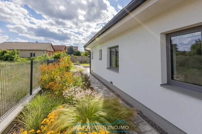 Prodej rodinného domu, Dobšice, Akátová, 217 m2
