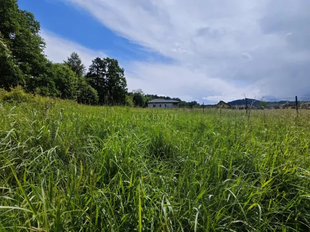 Prodej pozemku pro bydlení, Kyselka - Radošov, 931 m2