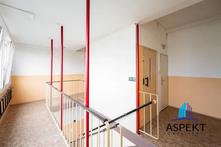 Pronájem bytu 2+kk, Praha - Braník, Novodvorská, 48 m2
