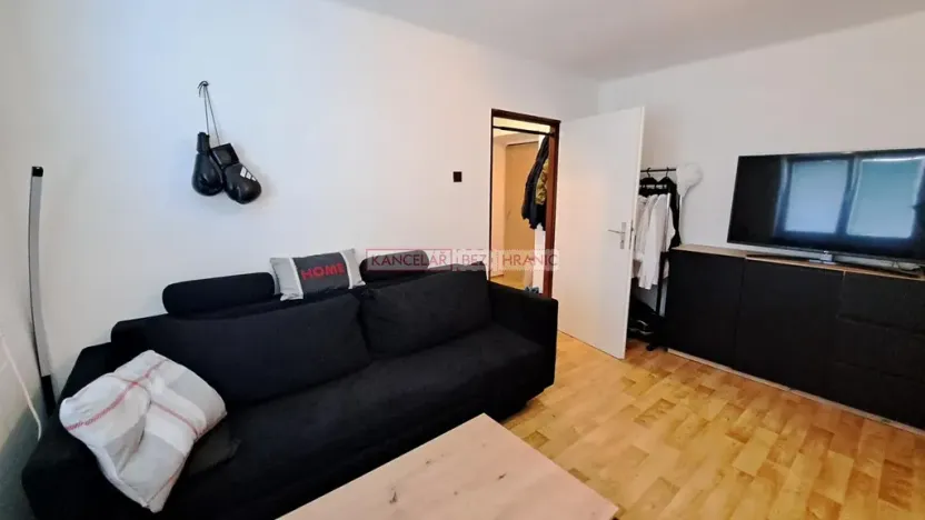 Pronájem bytu 1+1, Vsetín, Na Hrázi, 35 m2