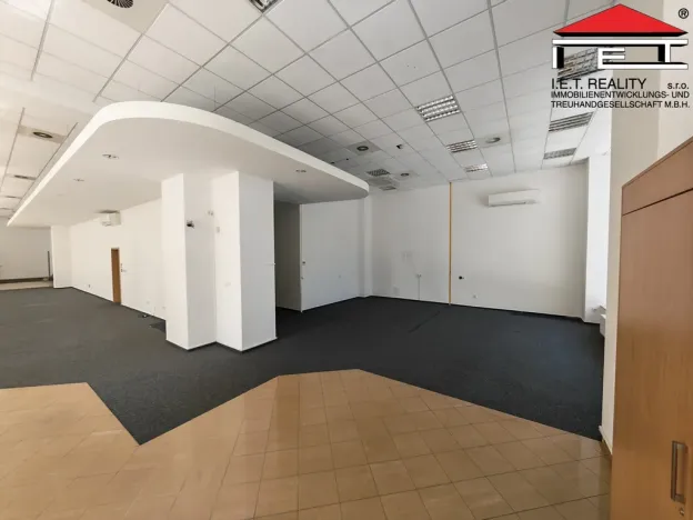 Pronájem obchodního prostoru, Ostrava, Masarykovo náměstí, 331 m2
