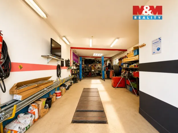 Prodej výrobních prostor, Praha, náměstí Jiřího Berana, 80 m2