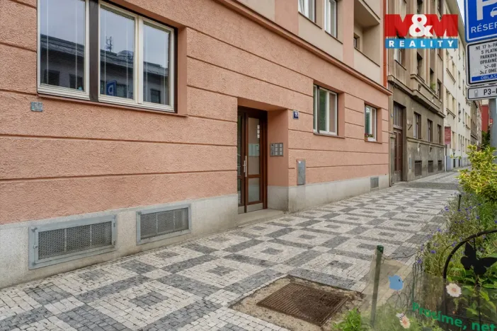 Prodej bytu 2+1, Praha - Žižkov, Jeseniova, 74 m2