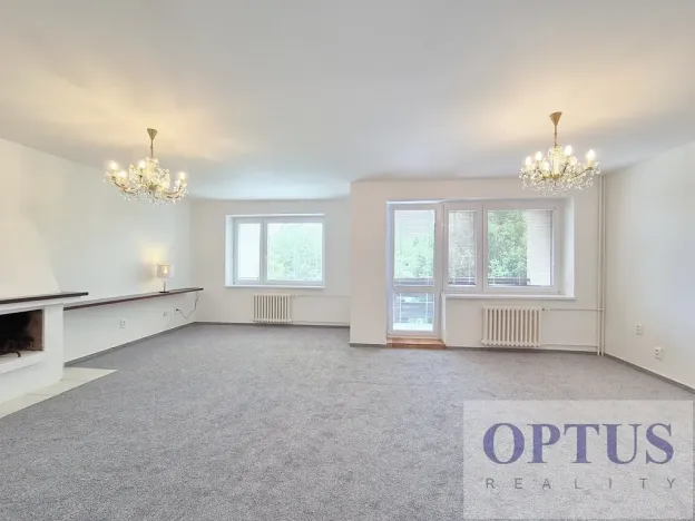Pronájem rodinného domu, Praha - Háje, K jezeru, 306 m2