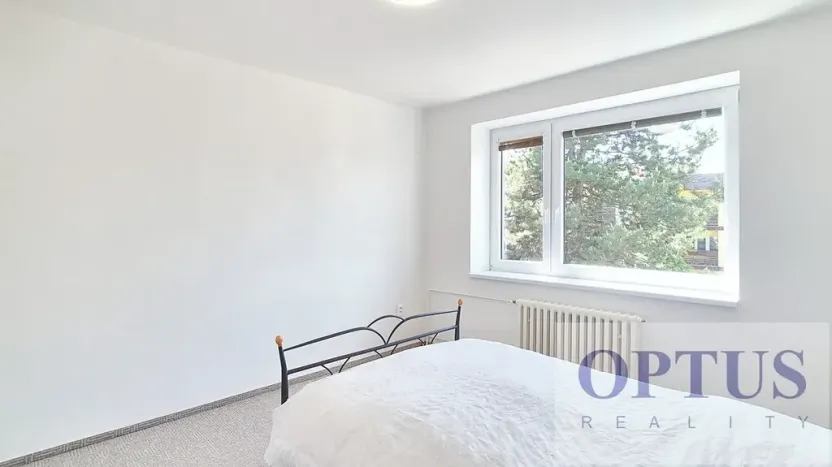 Pronájem rodinného domu, Praha - Háje, K jezeru, 306 m2