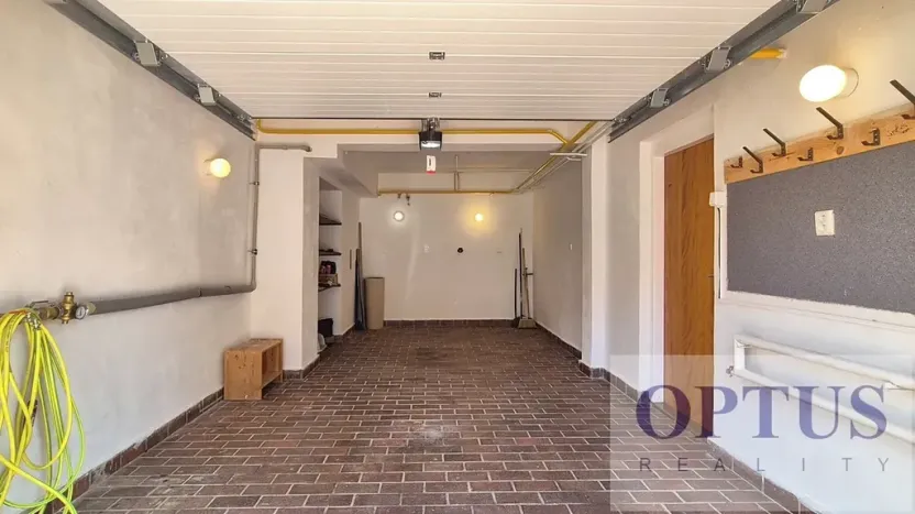 Pronájem rodinného domu, Praha - Háje, K jezeru, 306 m2