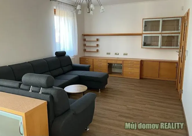 Pronájem bytu 4+1, Praha - Strašnice, 92000 m2