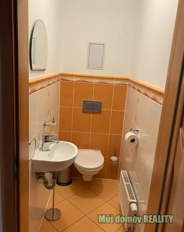 Pronájem bytu 4+1, Praha - Strašnice, 92000 m2