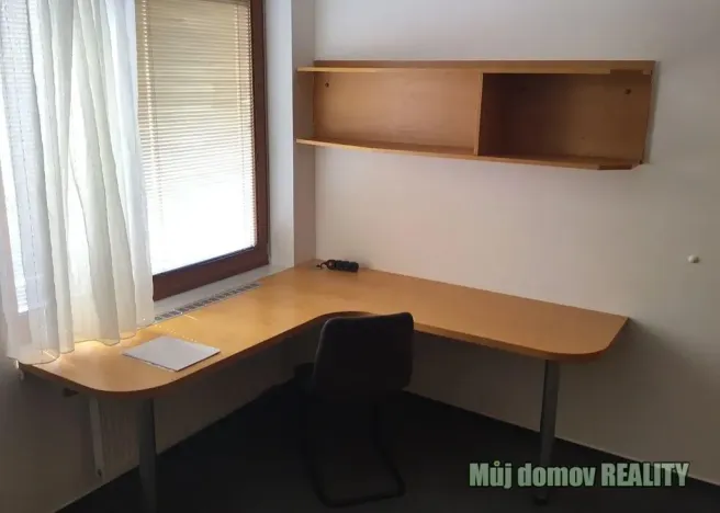Pronájem bytu 4+1, Praha - Strašnice, 92000 m2