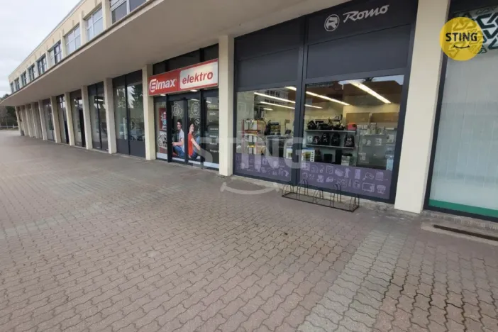Pronájem obchodního prostoru, Třinec, nám. Svobody, 182 m2