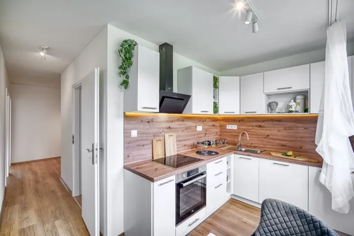 Pronájem bytu 2+1, Klášterec nad Ohří - Miřetice u Klášterce nad Ohří, Jana Ámose Komenského, 60 m2
