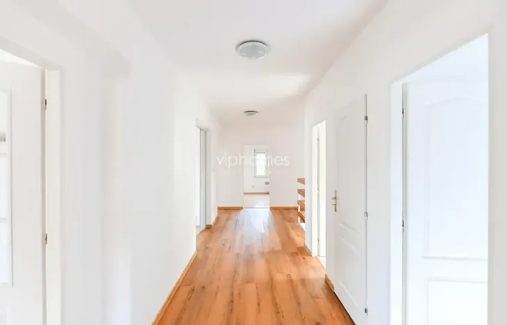 Pronájem vily, Praha - Nebušice, V březinkách, 365 m2