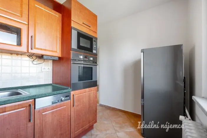 Pronájem bytu 2+1, Praha, Africká, 51 m2