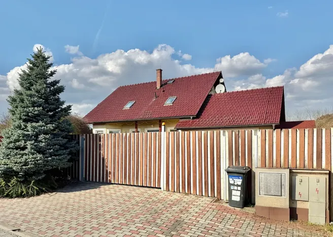 Prodej rodinného domu, Moravany, 140 m2