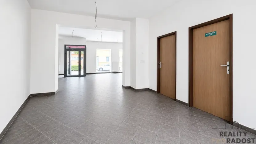 Pronájem obchodního prostoru, Hodonín, Štefánikova, 80 m2
