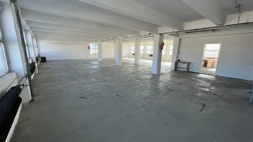 Pronájem skladu, Pardubice, Na Spravedlnosti, 258 m2