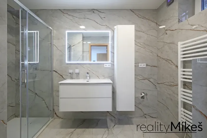Pronájem bytu 2+kk, Liberec, Šafaříkova, 57 m2