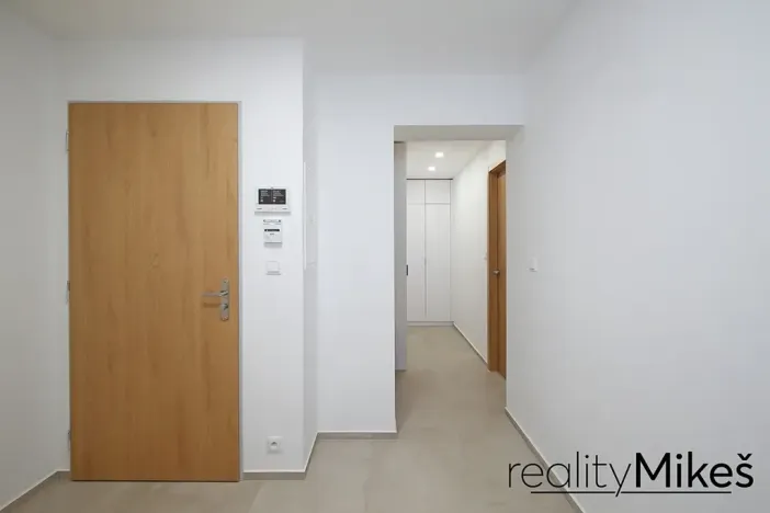Pronájem bytu 2+kk, Liberec, Šafaříkova, 57 m2