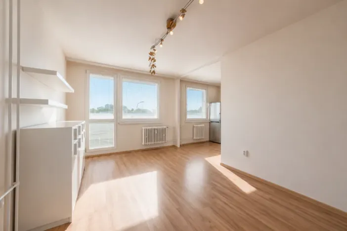 Pronájem bytu 3+1, Praha - Horní Počernice, Chodovická, 64 m2
