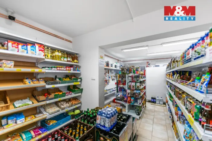 Pronájem obchodního prostoru, Bor, náměstí Republiky, 85 m2