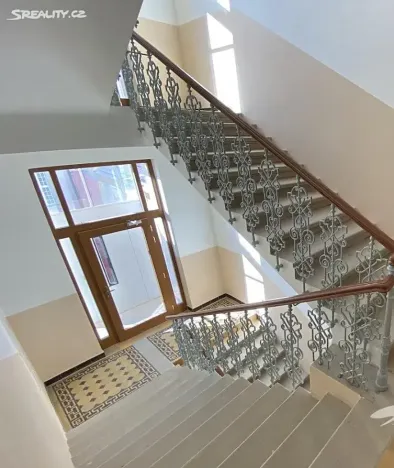 Pronájem bytu 1+kk, Praha - Karlín, Pobřežní, 41 m2