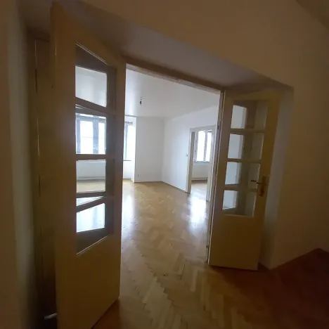 Pronájem bytu 2+1, Praha - Libeň, Sokolovská, 89 m2