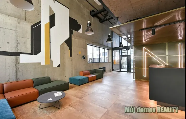 Pronájem apartmánu, Praha - Smíchov, Grafická, 61 m2