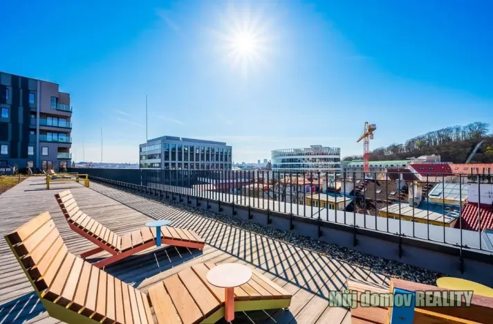 Pronájem apartmánu, Praha - Smíchov, Grafická, 61 m2