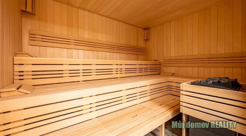 Pronájem apartmánu, Praha - Smíchov, Grafická, 61 m2