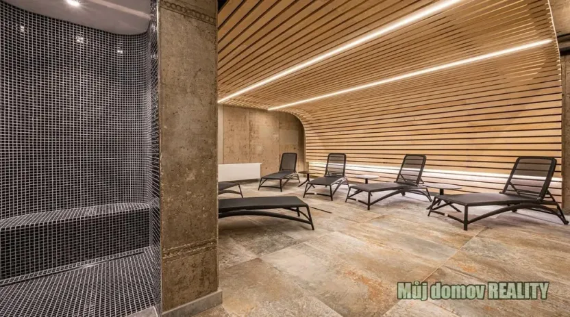Pronájem apartmánu, Praha - Smíchov, Grafická, 61 m2