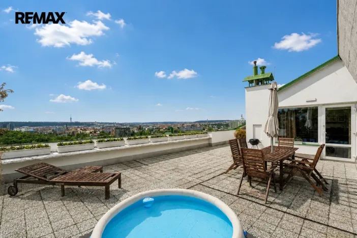 Prodej bytu 4+1, Praha - Libeň, S. K. Neumanna, 115 m2