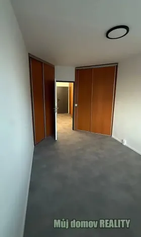 Pronájem bytu 2+kk, Praha - Kobylisy, Rajmonova, 51 m2