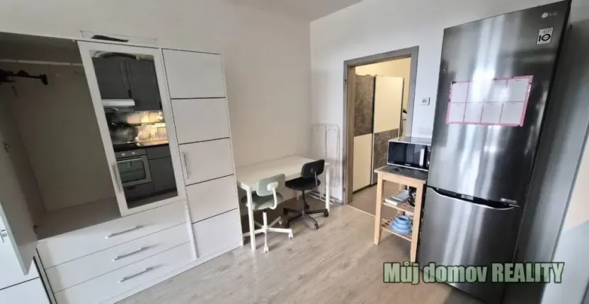 Pronájem bytu 1+kk, Praha - Letňany, Štanderova, 38 m2