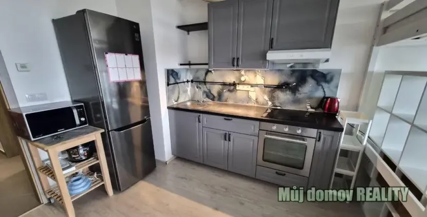 Pronájem bytu 1+kk, Praha - Letňany, Štanderova, 38 m2