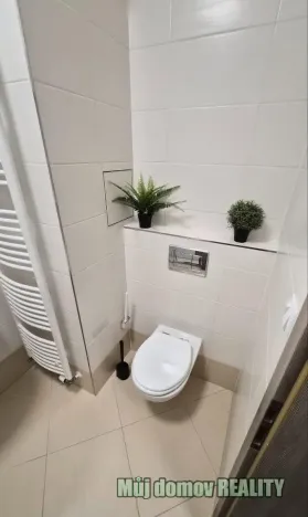 Pronájem bytu 1+kk, Praha - Letňany, Štanderova, 38 m2