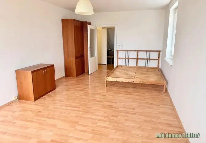 Pronájem bytu 1+kk, Praha - Stodůlky, Běhounkova, 43 m2
