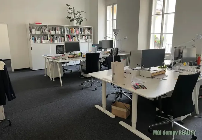 Pronájem kanceláře, Praha - Malá Strana, Karmelitská, 62 m2