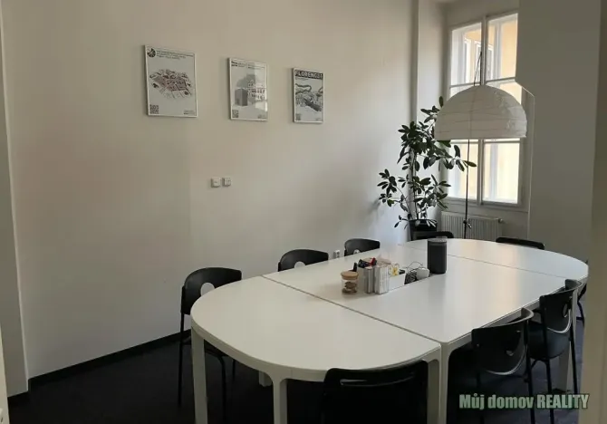 Pronájem kanceláře, Praha - Malá Strana, Karmelitská, 62 m2