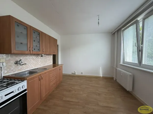Pronájem bytu 1+1, Kroměříž, Velehradská, 34 m2