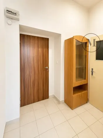 Pronájem bytu 1+kk, České Budějovice, Husova tř., 28 m2