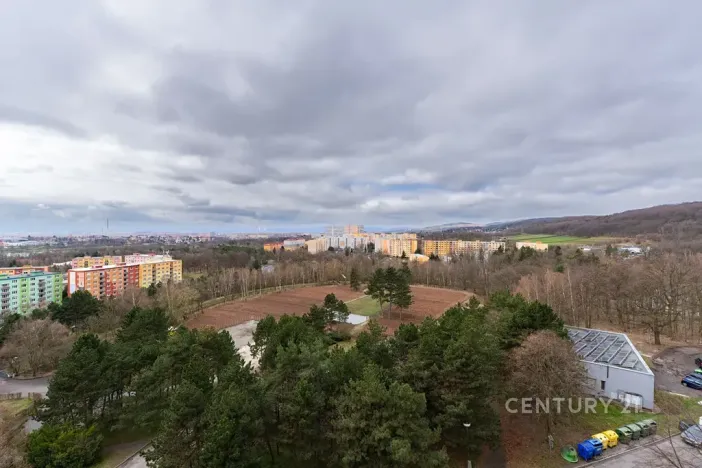 Pronájem bytu 2+1, Chomutov, Kamenný vrch, 58 m2