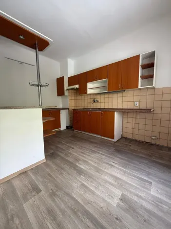 Prodej bytu 3+1, České Budějovice, Pekárenská, 70 m2