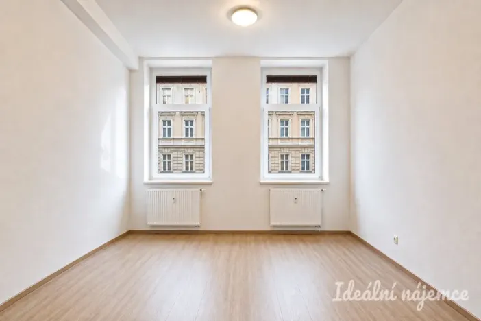Pronájem bytu 1+1, Brno - Židenice, Porhajmova, 35 m2
