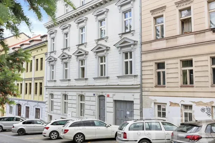 Pronájem bytu 1+kk, Praha - Nusle, Lumírova, 31 m2