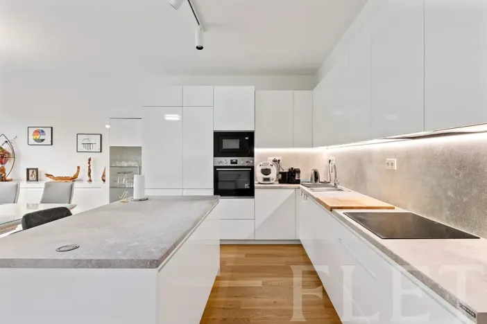 Pronájem rodinného domu, Praha - Jinonice, Nyklíčkova, 217 m2